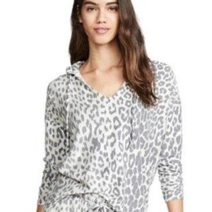 Chaser Leopard Print V-Neck Hoodie Size M